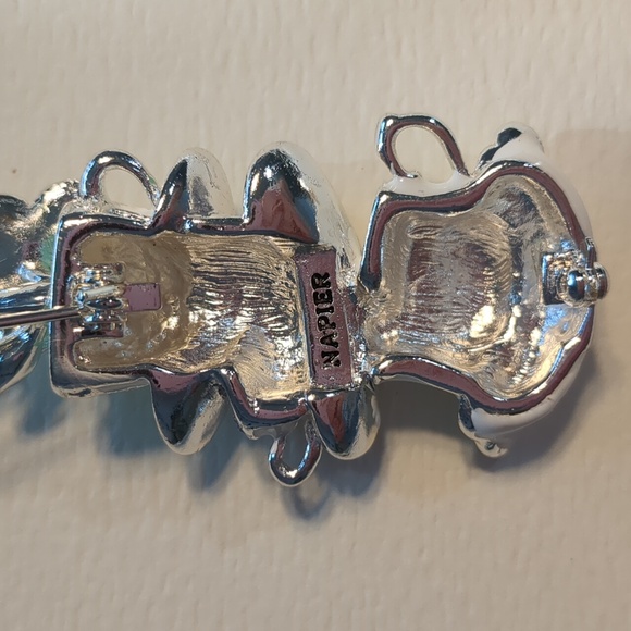 Napier Teacups Brooch - Picture 5 of 10